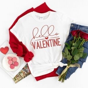 VALENTINE’S DAY OVERSIZED GRAPHIC TEE IN WHITE WITH RED